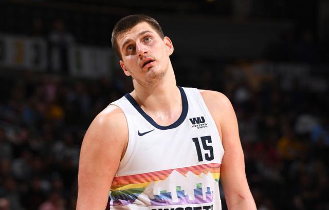 球与助攻方 球与助攻方