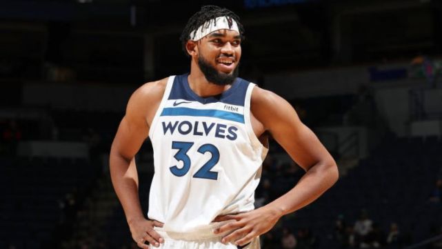 在众多明星 在众多明星