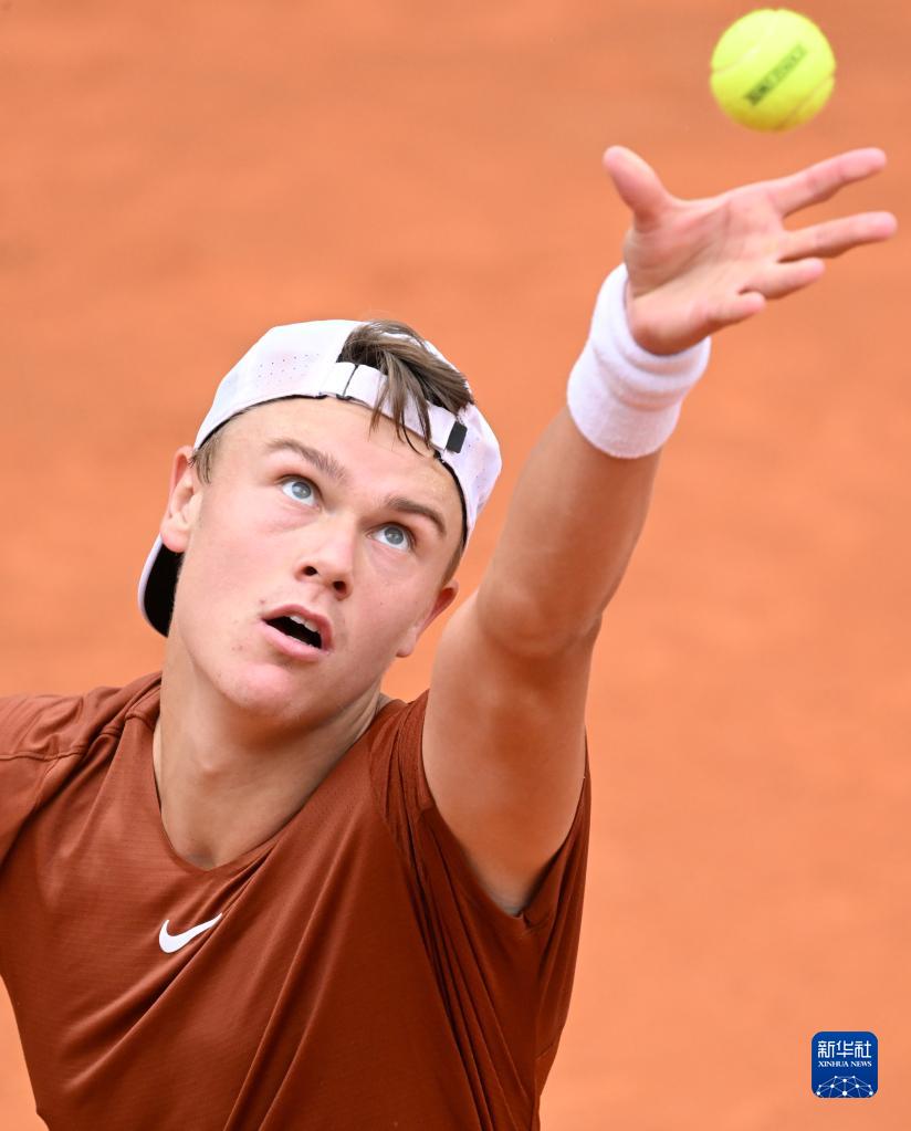 并为球队制 并为球队制